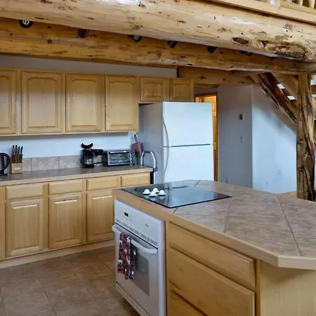Mill Creek Retreat Villa